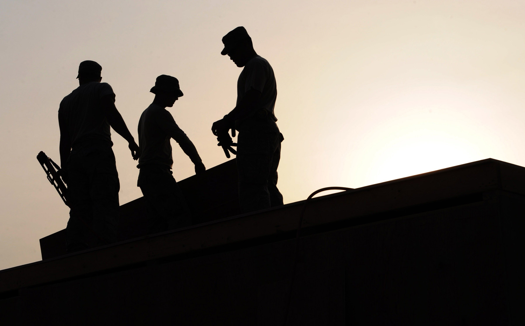 commercial roofing & exterior construction service companies