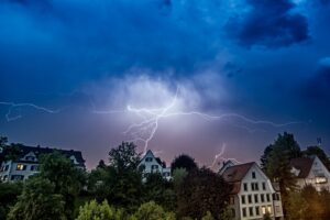 5-Signs-of-Storm-Damage-to-Roofing